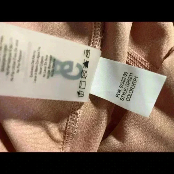 Good American The Electric Feel Crop Legging Heathered Pink Women Size 3… - Picture 8 of 8